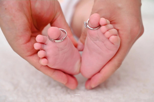 天水满月宝宝只放屁不排便